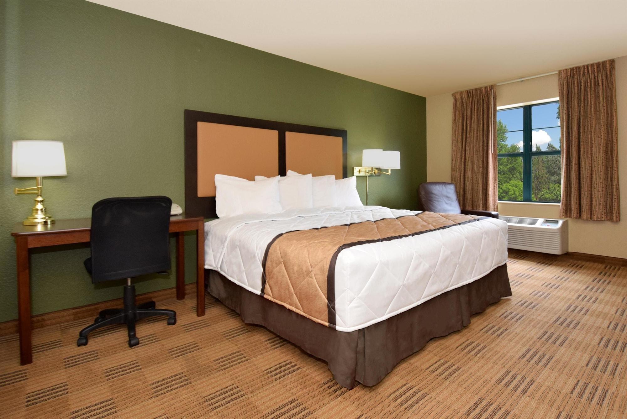 Extended Stay America Suites - Santa Barbara - Calle Real Goleta Екстер'єр фото