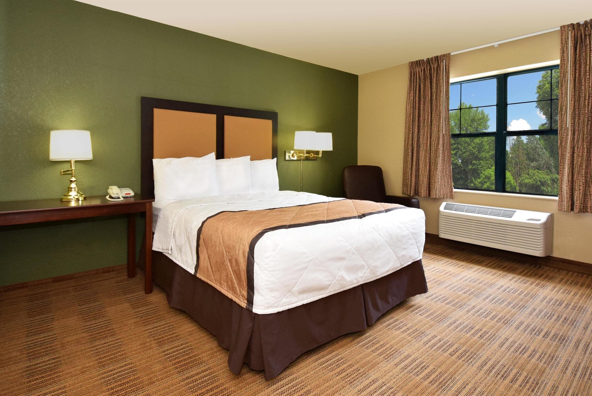 Extended Stay America Suites - Santa Barbara - Calle Real Goleta Екстер'єр фото