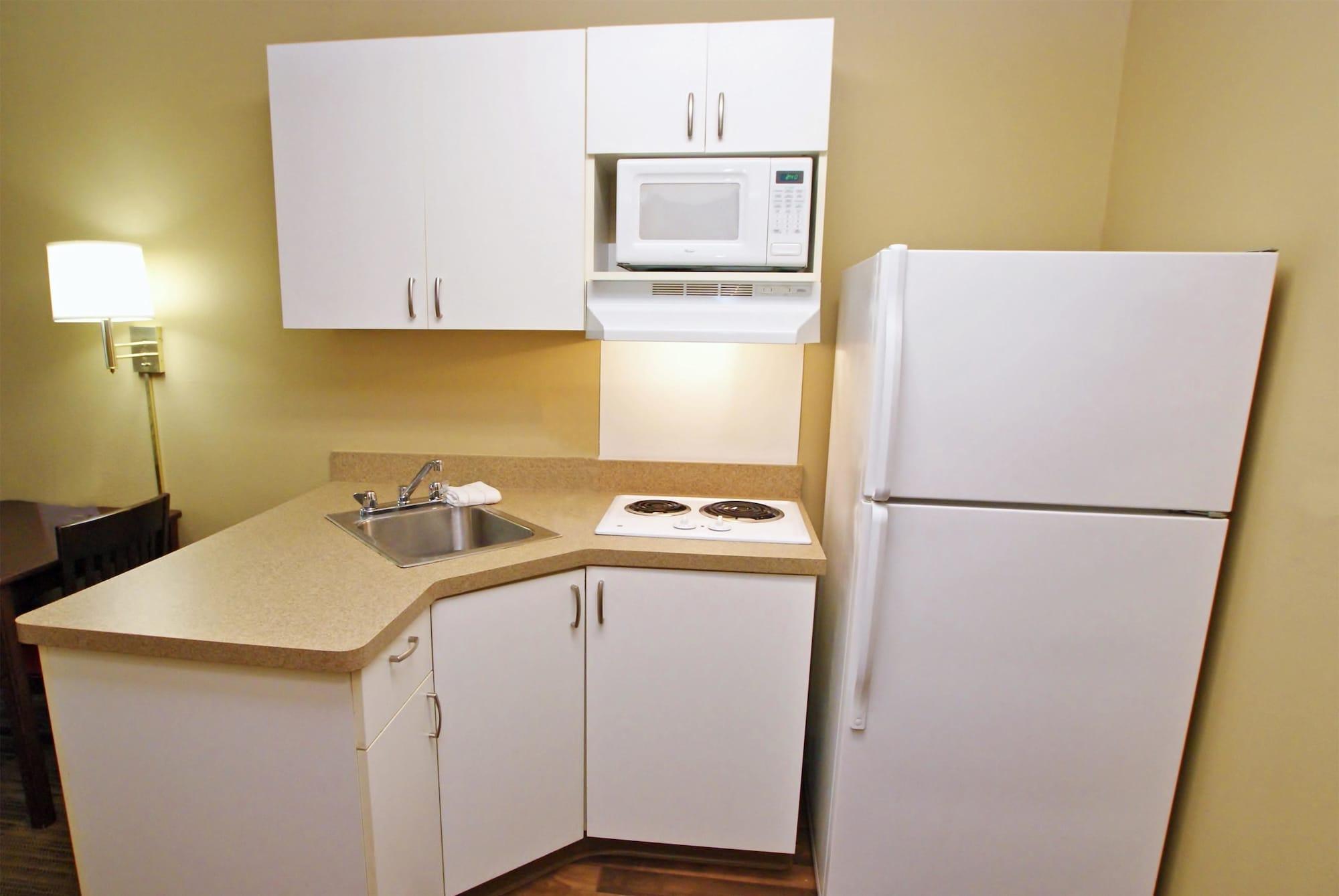 Extended Stay America Suites - Santa Barbara - Calle Real Goleta Екстер'єр фото