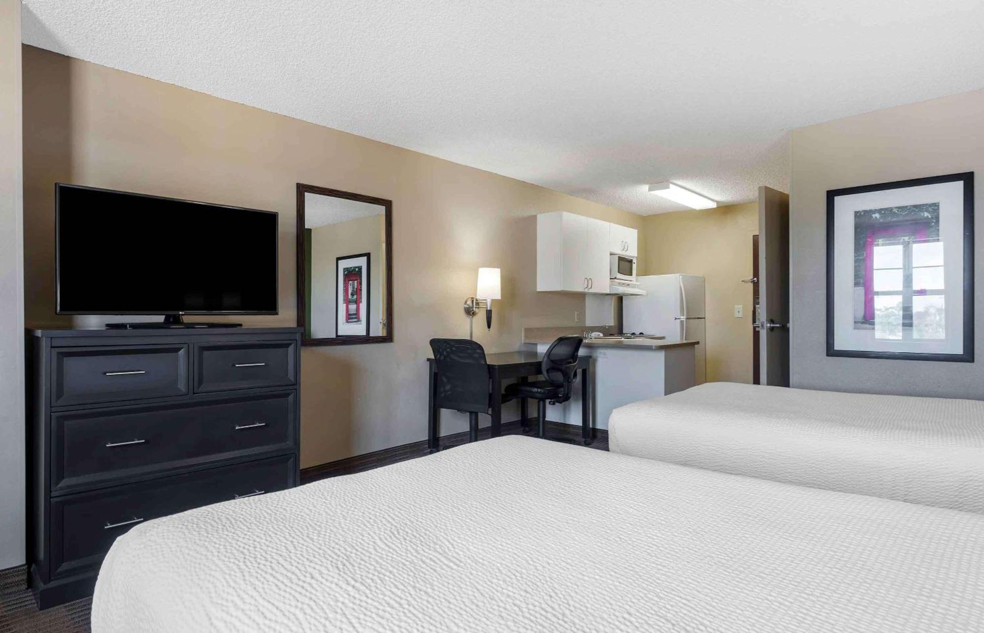 Extended Stay America Suites - Santa Barbara - Calle Real Goleta Екстер'єр фото