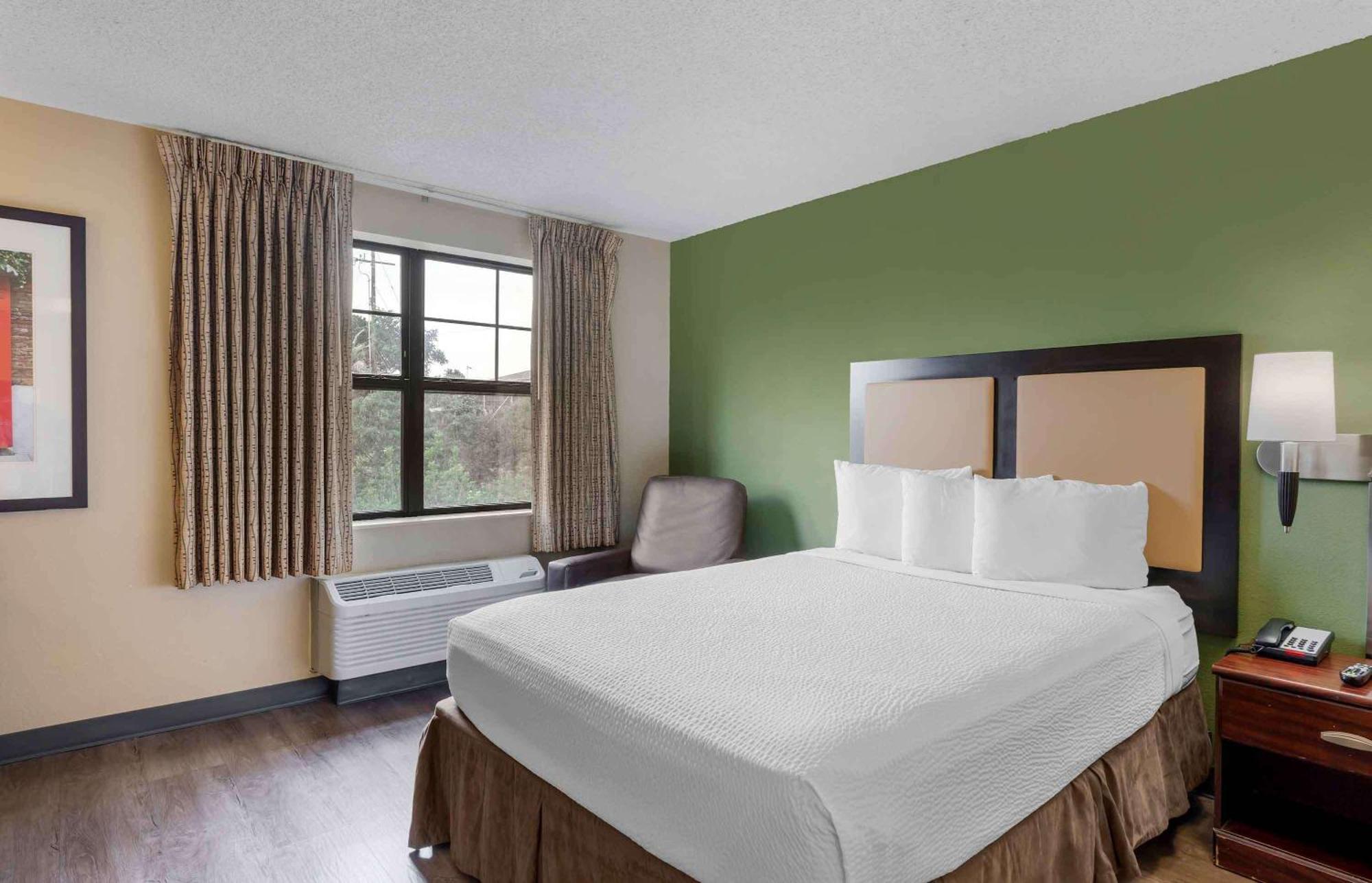 Extended Stay America Suites - Santa Barbara - Calle Real Goleta Екстер'єр фото