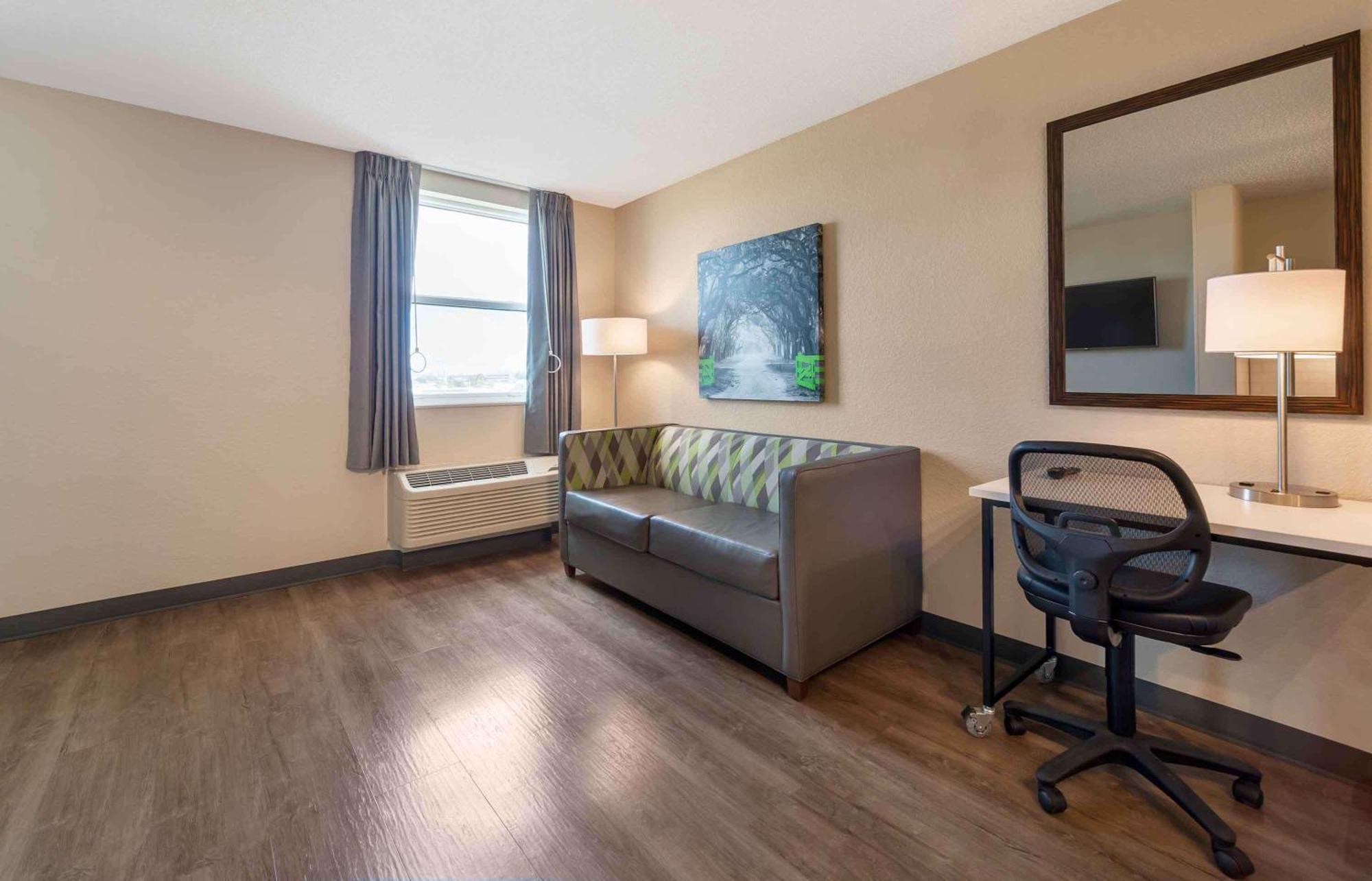 Extended Stay America Suites - Santa Barbara - Calle Real Goleta Екстер'єр фото