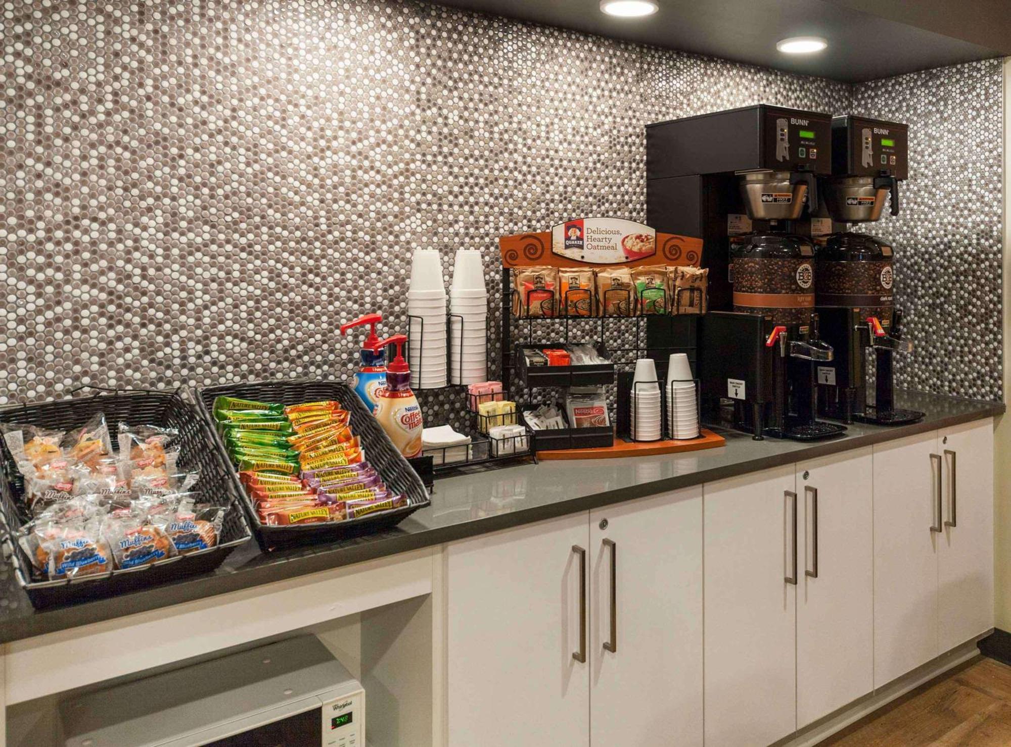 Extended Stay America Suites - Santa Barbara - Calle Real Goleta Екстер'єр фото